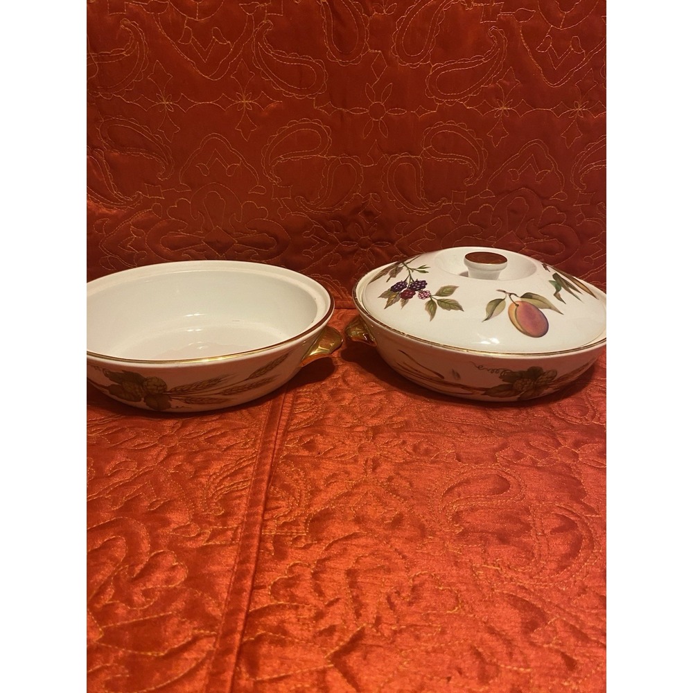 Royal Worcester Evesham Gold Porcelain Covered Casserole‎ 7",  2 Bowls, 1 Lid